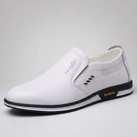 Elegante Leder-Sneaker zum Hineinschlüpfen