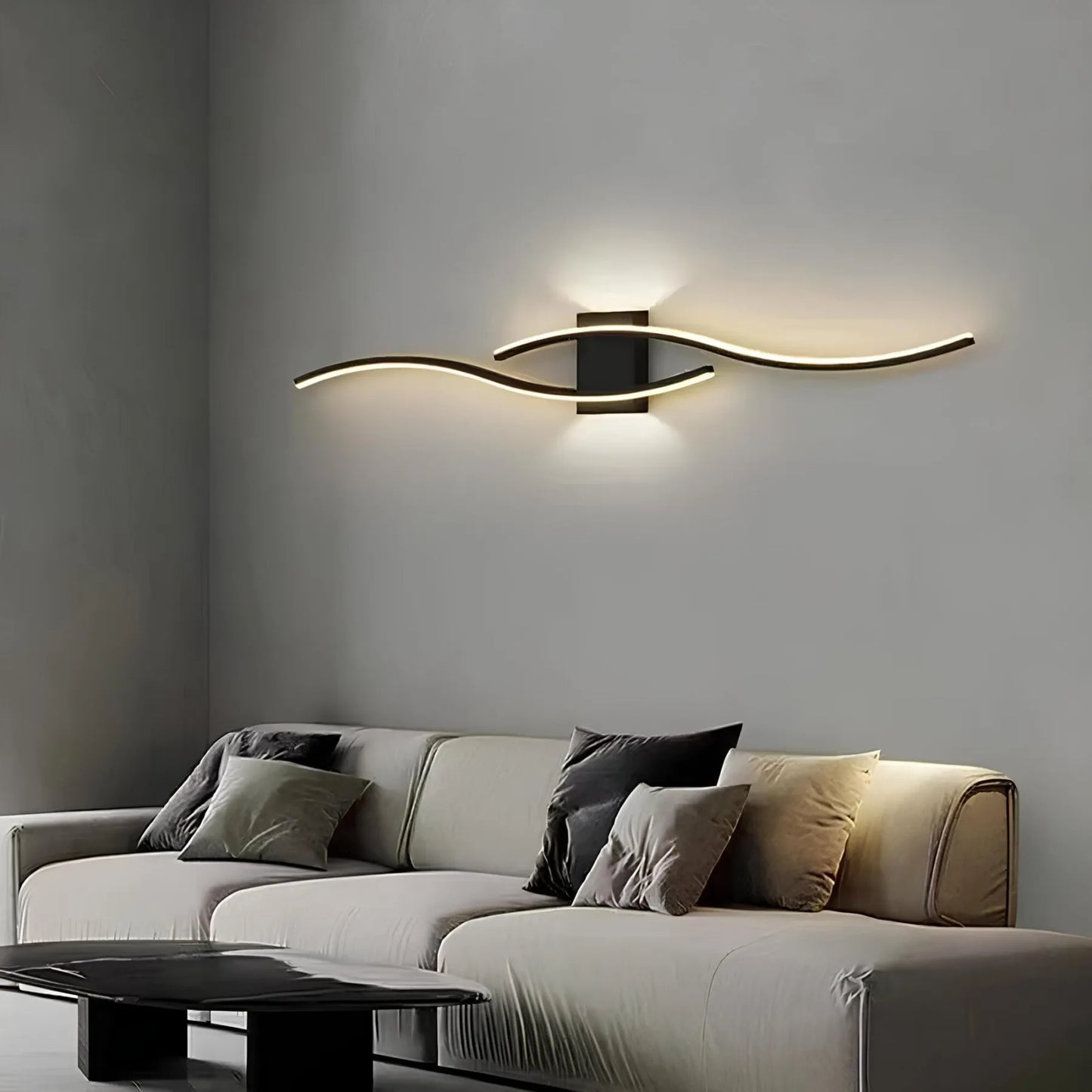 Elegante lineare Wandleuchte für moderne Innenräume, dezente Akzentbeleuchtung zur Wandmontage