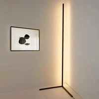 Elegante RGB-Ecklampe mit Fernbedienung – Moderne Beleuchtung