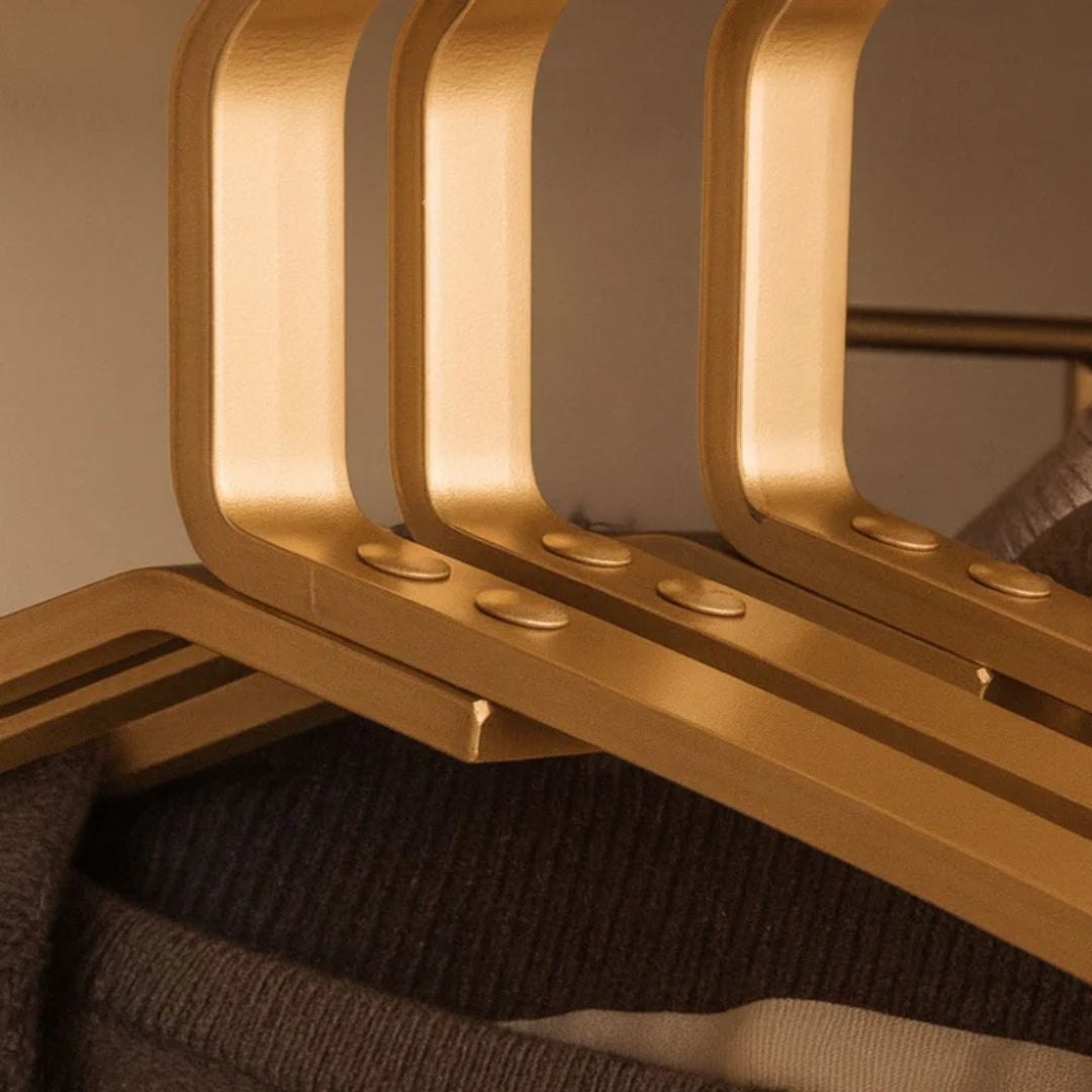 Elegante Slimline-Kleiderbügel aus Aluminium (4er-Pack)