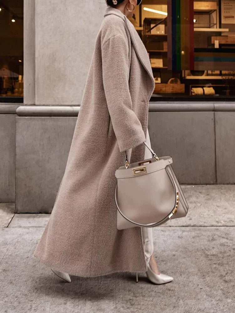 Eleganter, langer Oversized-Wintermantel für Damen