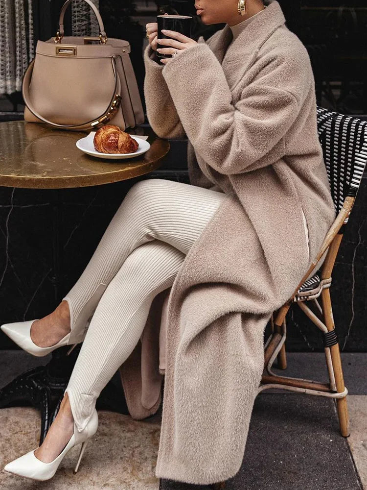 Eleganter, langer Oversized-Wintermantel für Damen