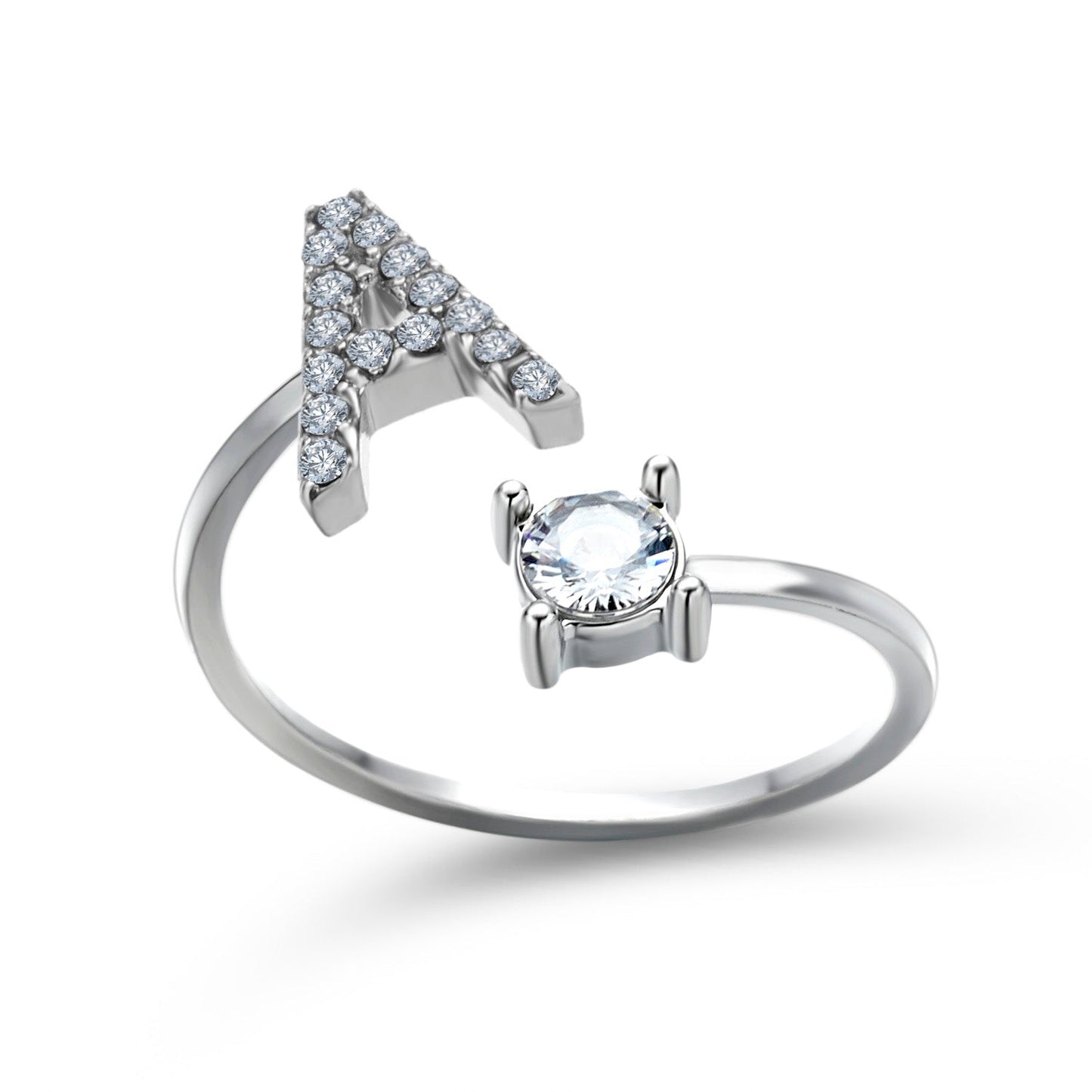 Eleganter Ring mit Initialen, um Erinnerungen lebendig zu halten