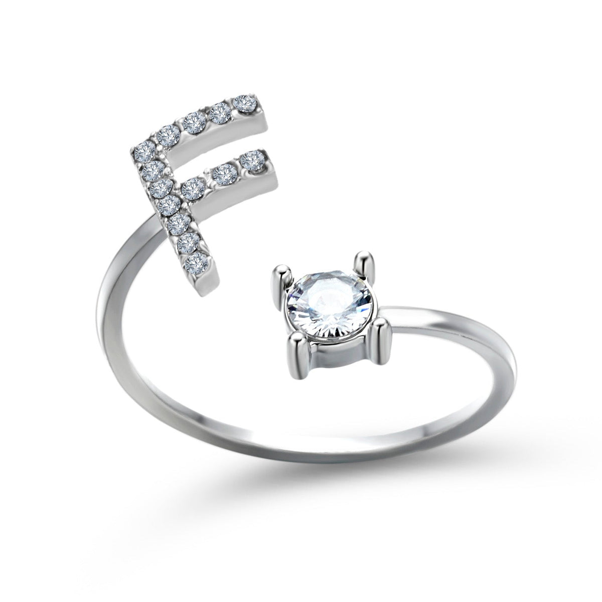 Eleganter Ring mit Initialen, um Erinnerungen lebendig zu halten