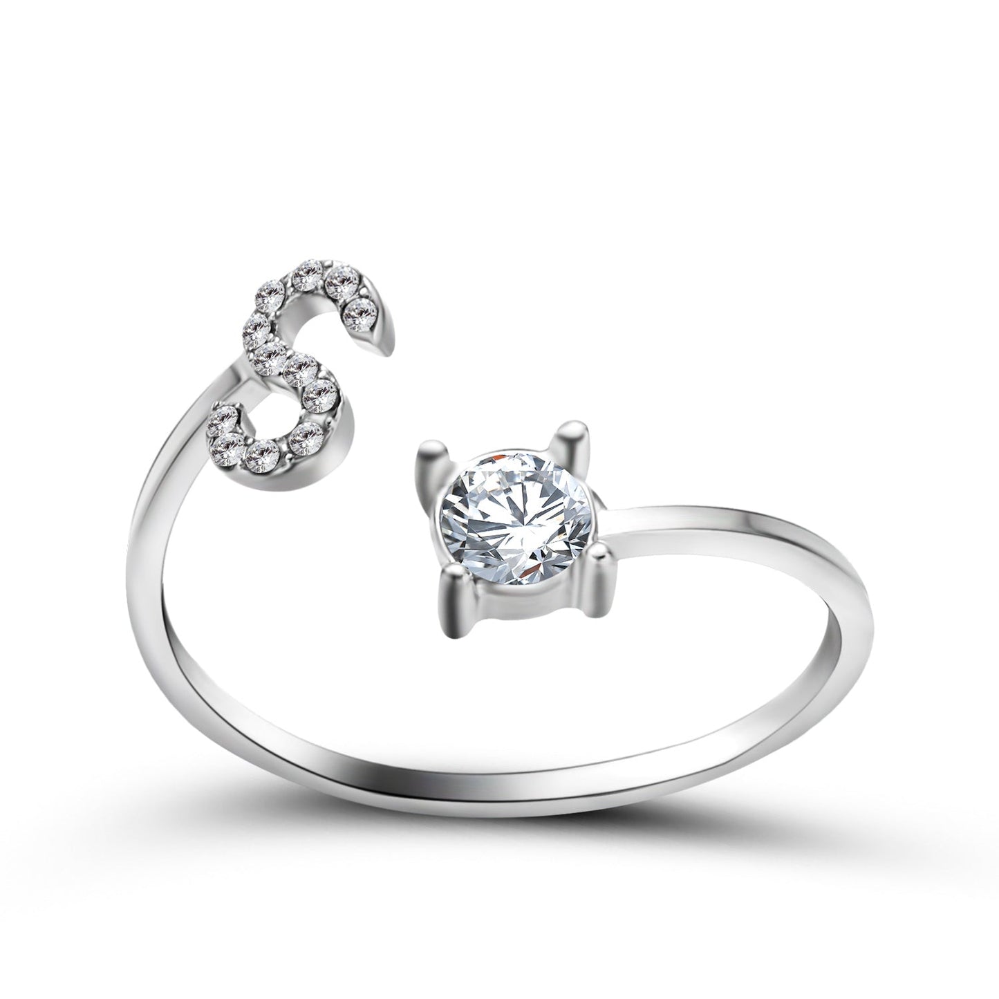 Eleganter Ring mit Initialen, um Erinnerungen lebendig zu halten
