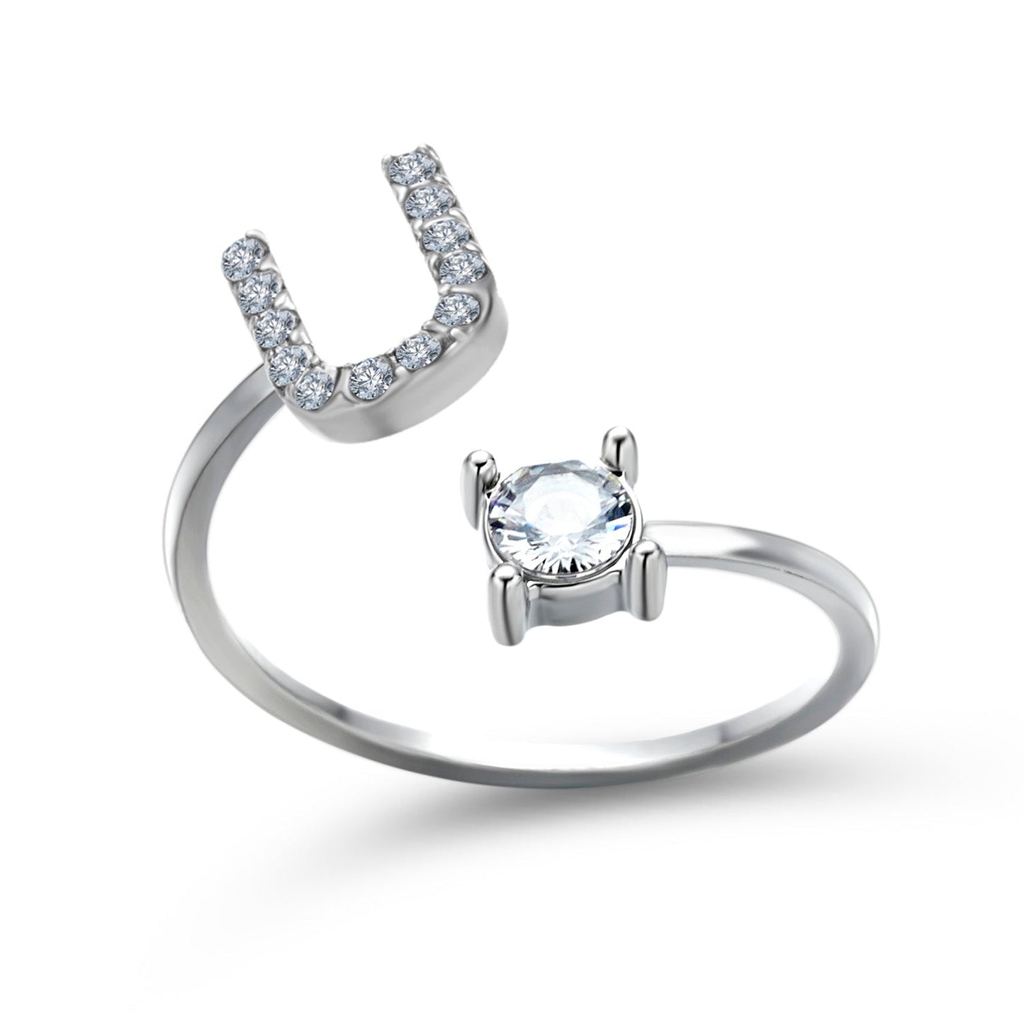 Eleganter Ring mit Initialen, um Erinnerungen lebendig zu halten