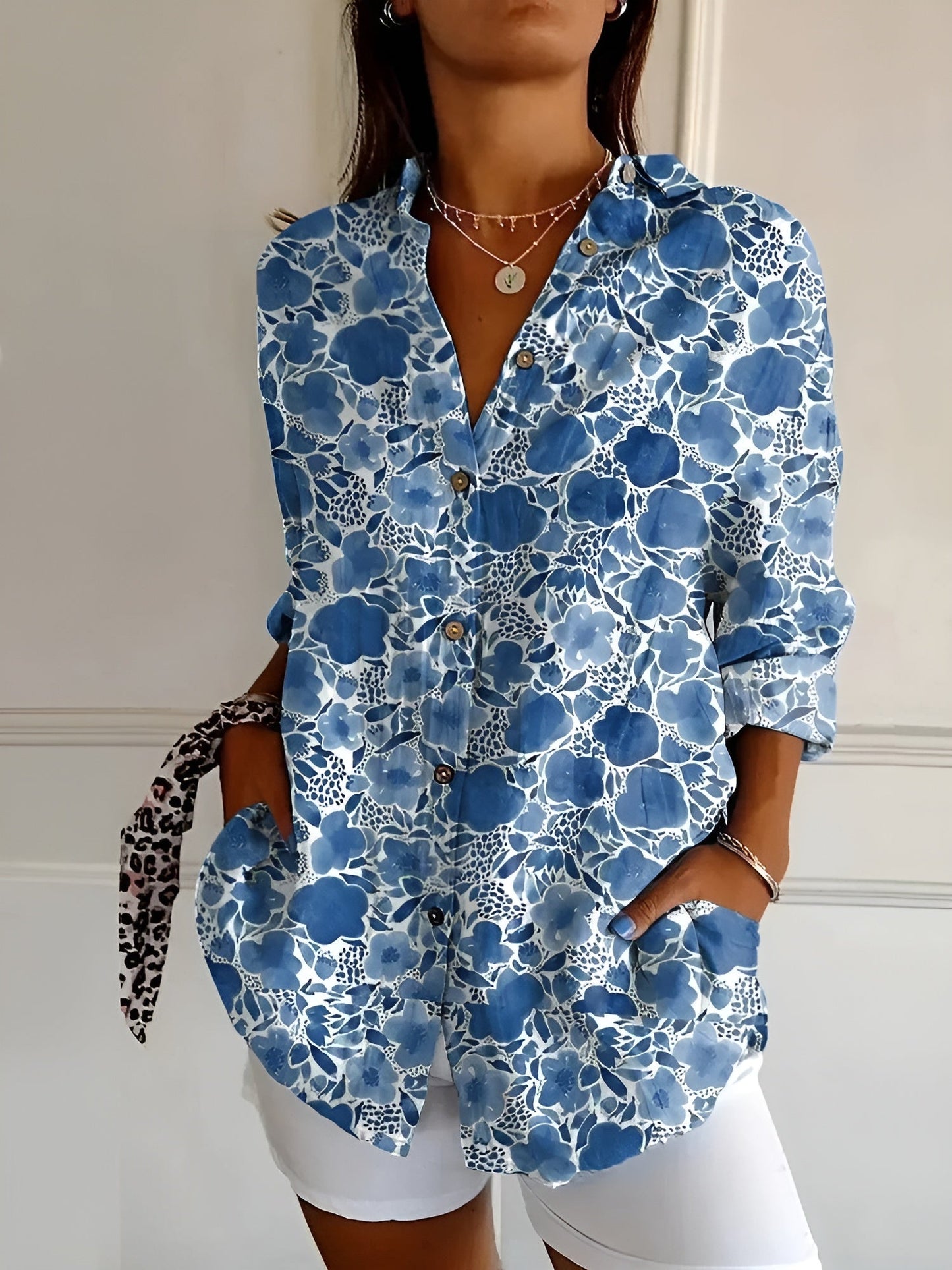 Elegantes Damen-Hemd mit Knopfleiste