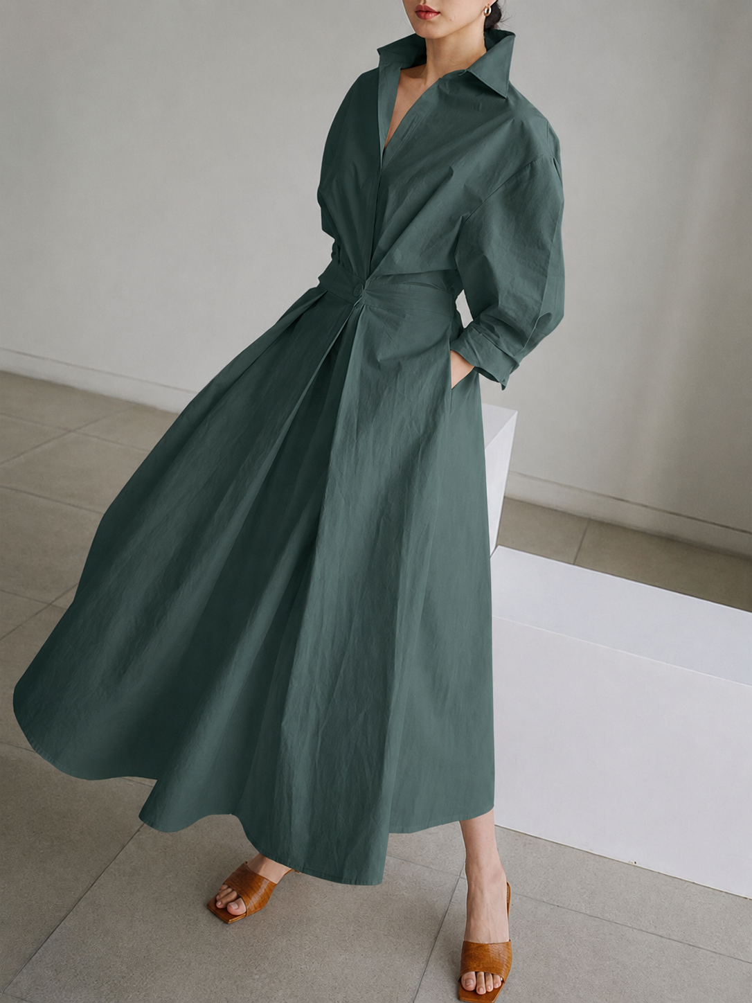 Elegantes Hemdblusenkleid mit Knöpfen