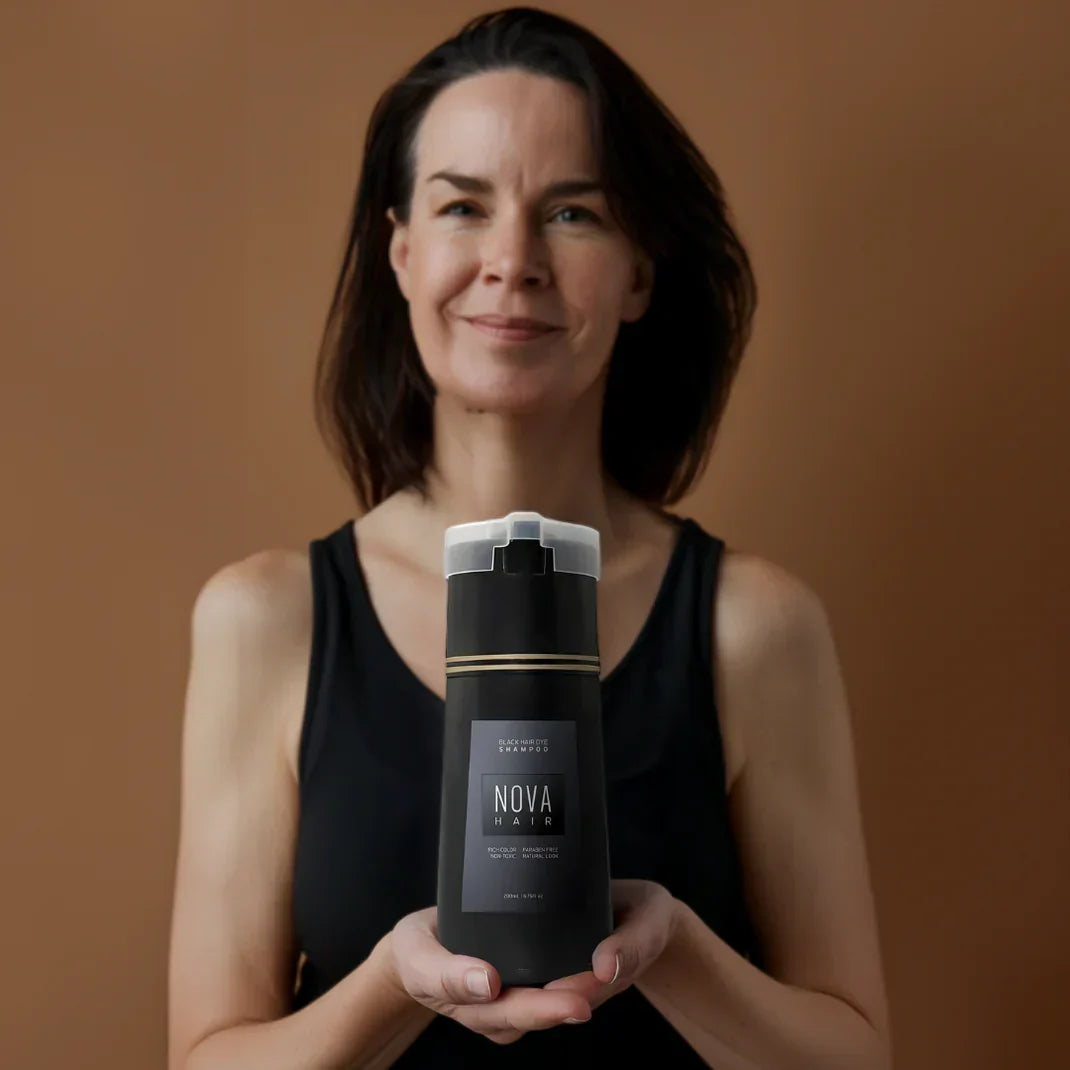 Färbendes Pflegeshampoo