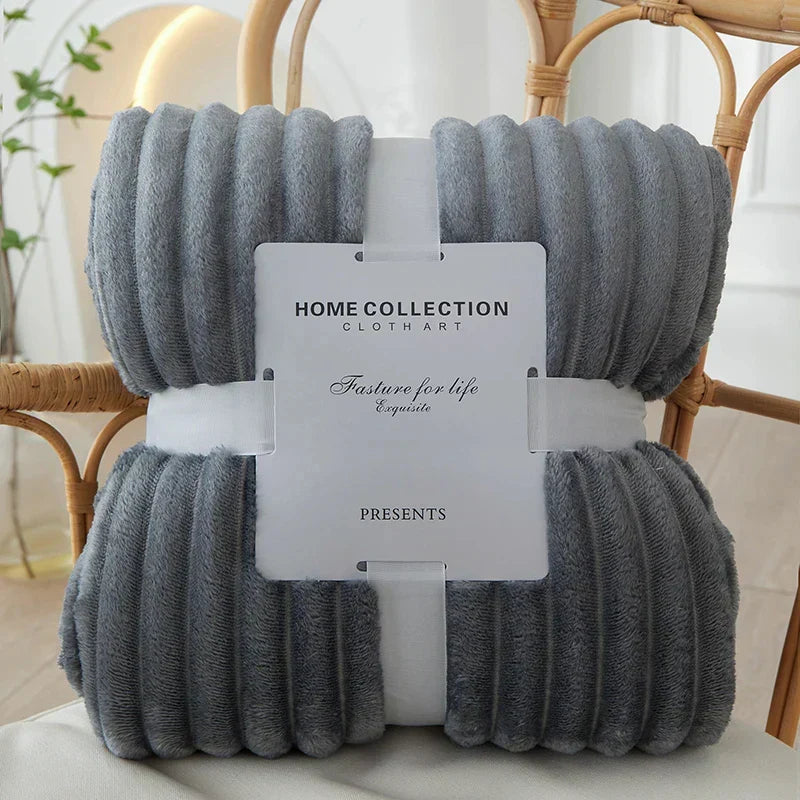 Flanell-Fleece-Decke mit breiten Streifen