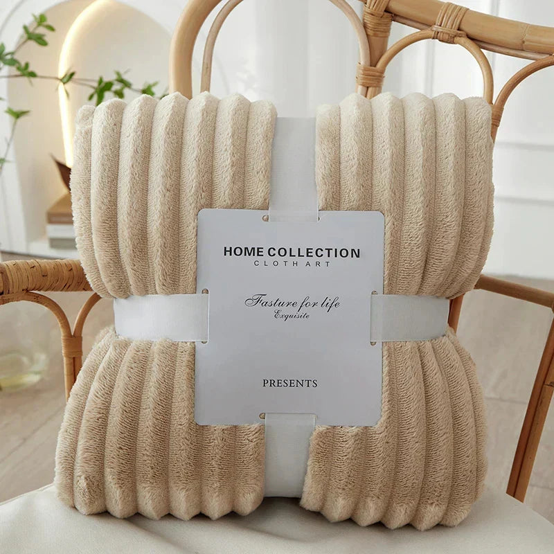Flanell-Fleece-Decke mit breiten Streifen