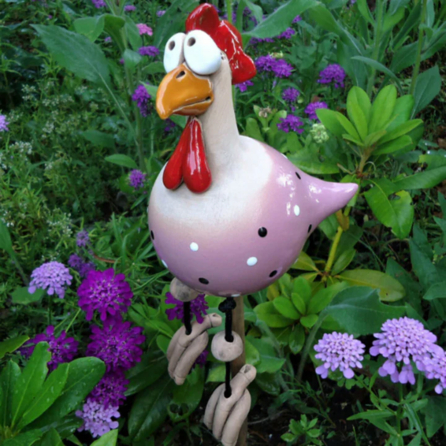 Fröhliche Gartenhühner – Bringen Sie Leben in Ihren Garten!