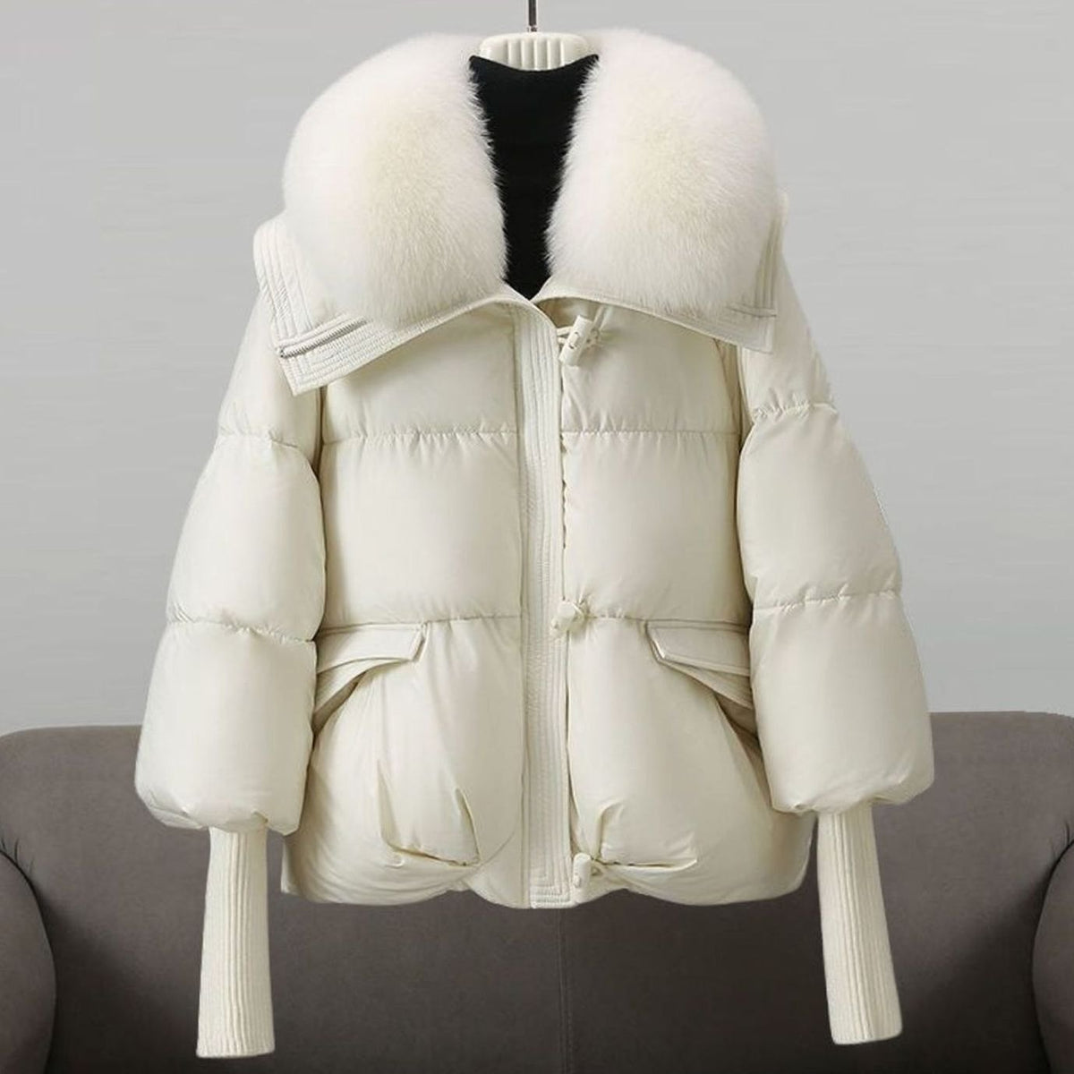 Gefütterte Damen-Puffer-Winterjacke mit Fellkragen