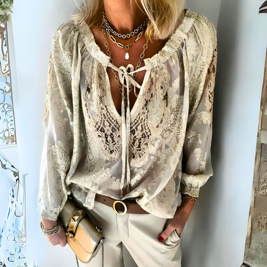 Gehäkelte Damen-Boho-Bluse mit Lochmuster