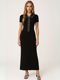 Geripptes Maxikleid für Damen mit Knopfleiste