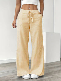 Gestreifte Damenhose mit weitem Bein