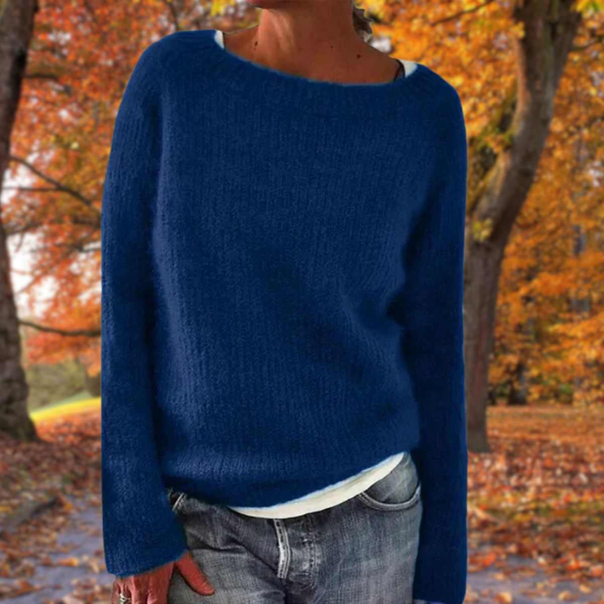 Gestrickter Damenpullover mit langen Ärmeln