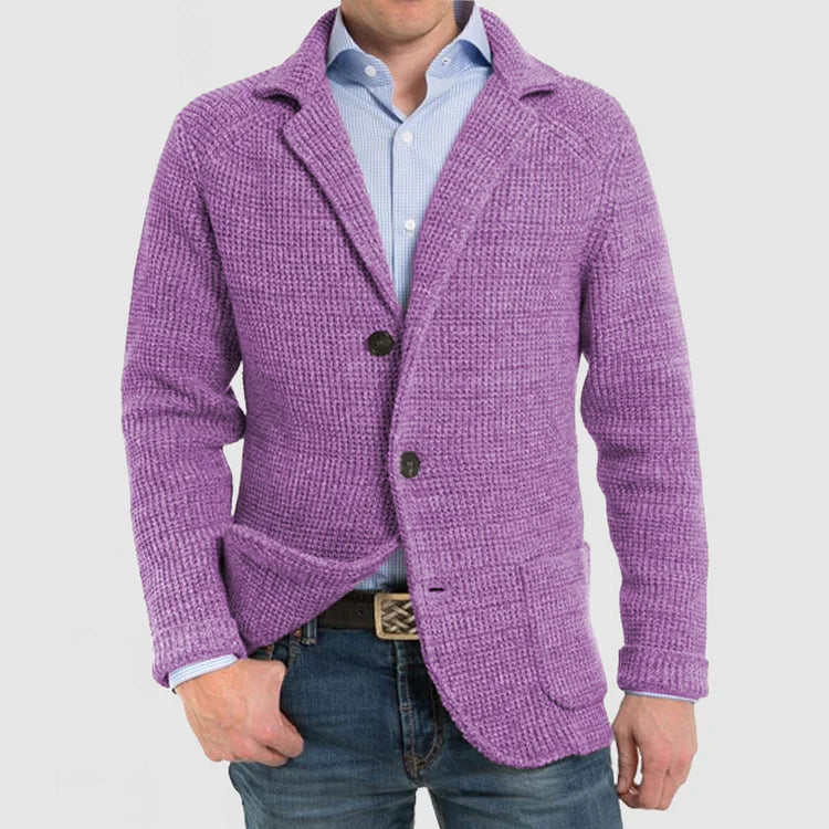 Gestrickter Herrenblazer mit zwei Knöpfen