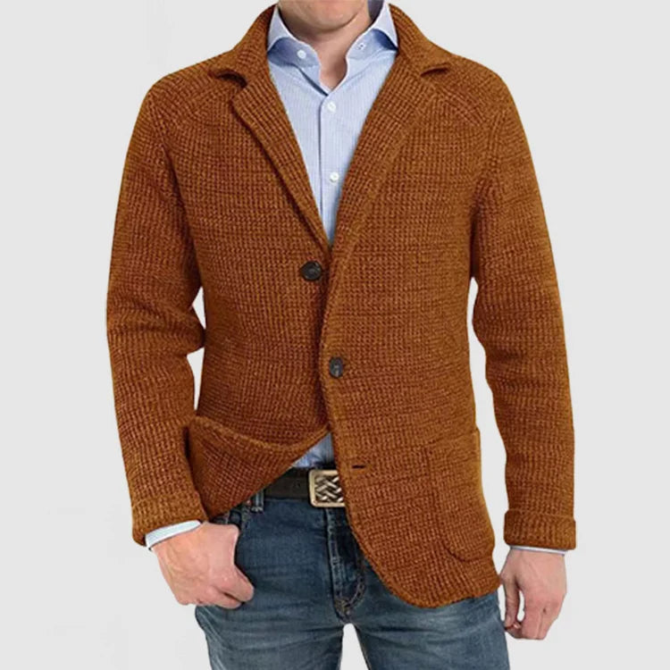 Gestrickter Herrenblazer mit zwei Knöpfen