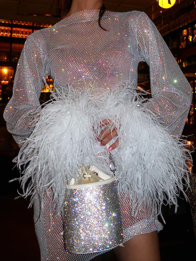 Glänzendes Damen-Abendkleid