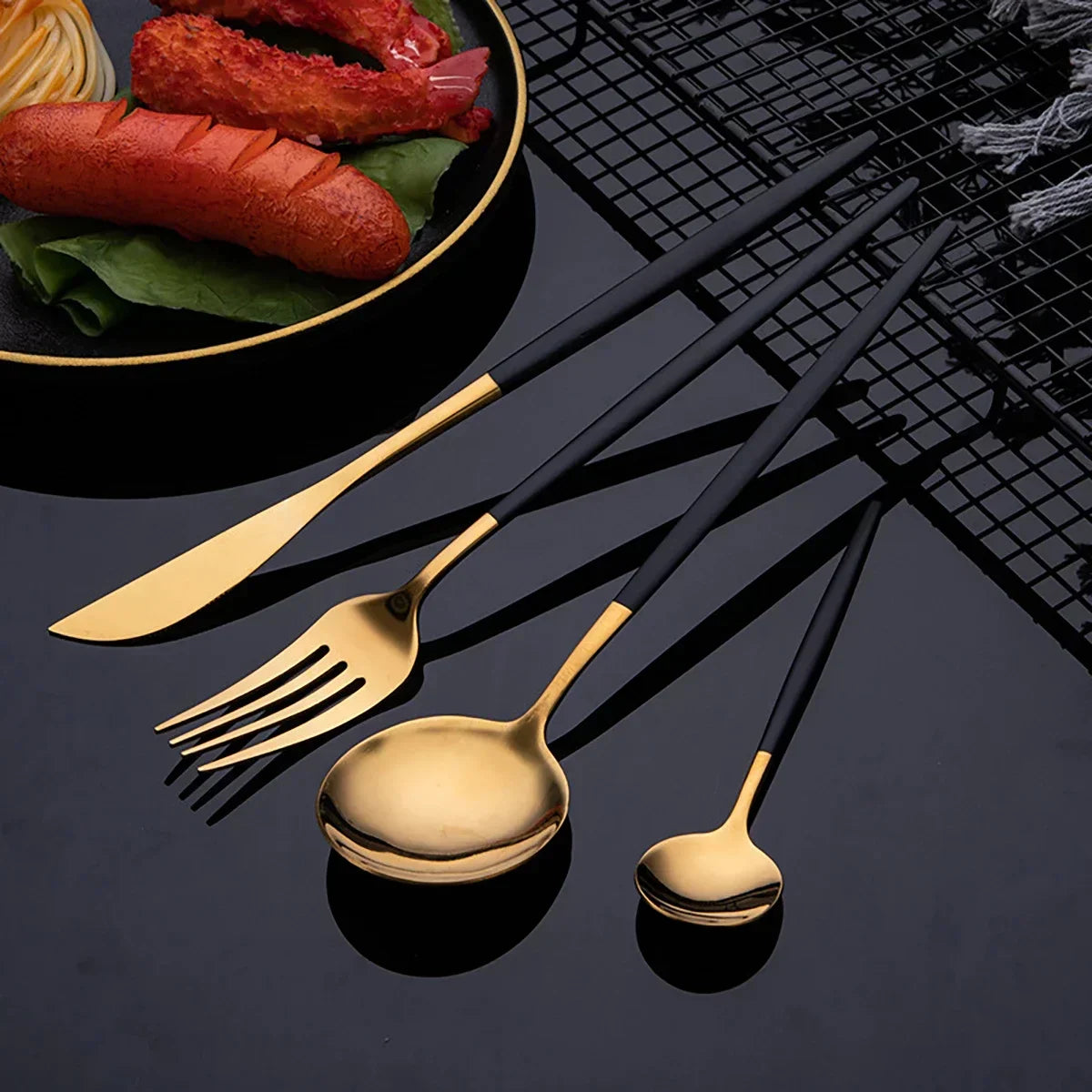 Goldenes Luxus-Besteckset