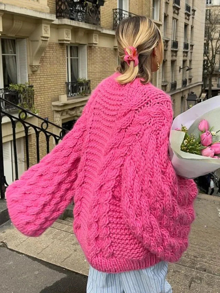 Grob gestrickter, gemütlicher Pullover