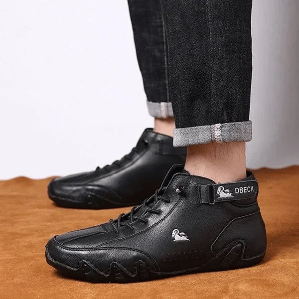 Handgefertigte italienische Wildlederstiefel mit Klettverschluss