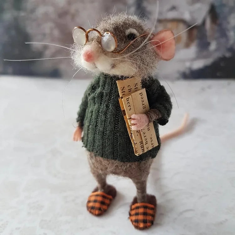 Handgefertigte, nadelgefilzte Maus