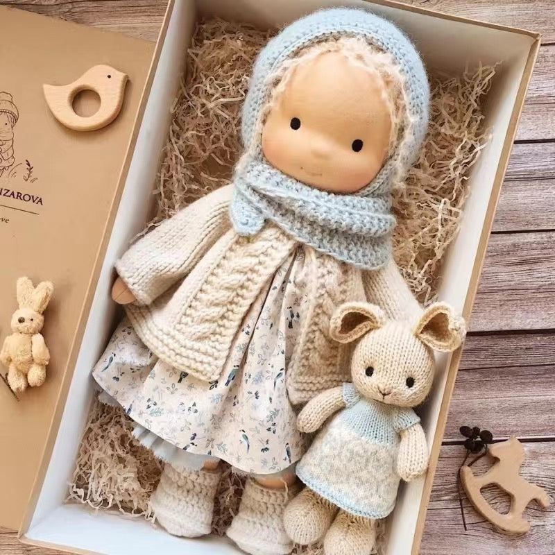 Handgefertigte Waldorf-Stoffpuppe aus weichem Stoff – Kreatives Spielzeug für Kinder