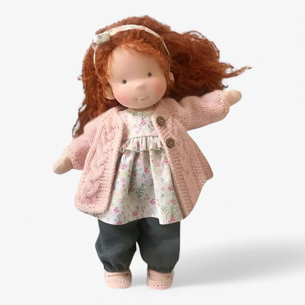 Handgemachte pädagogische Puppe