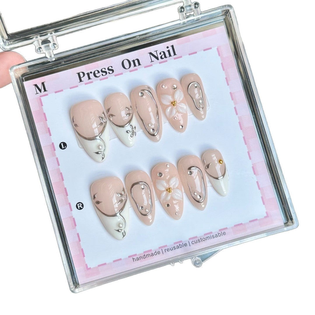 Handgemachtes Press-on-Nail-Art-Set mit Blumenmuster
