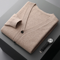 Herren-Strickjacke mit V-Ausschnitt