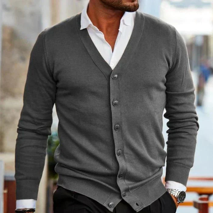 Herren-Strickjacke mit V-Ausschnitt und Knöpfen