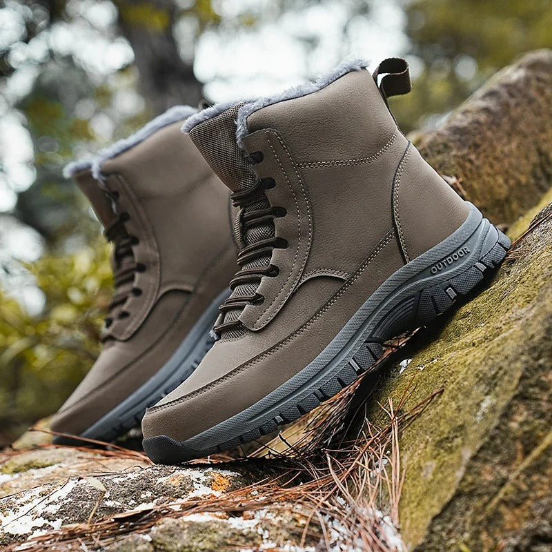 Herren-Winterstiefel mit Fell