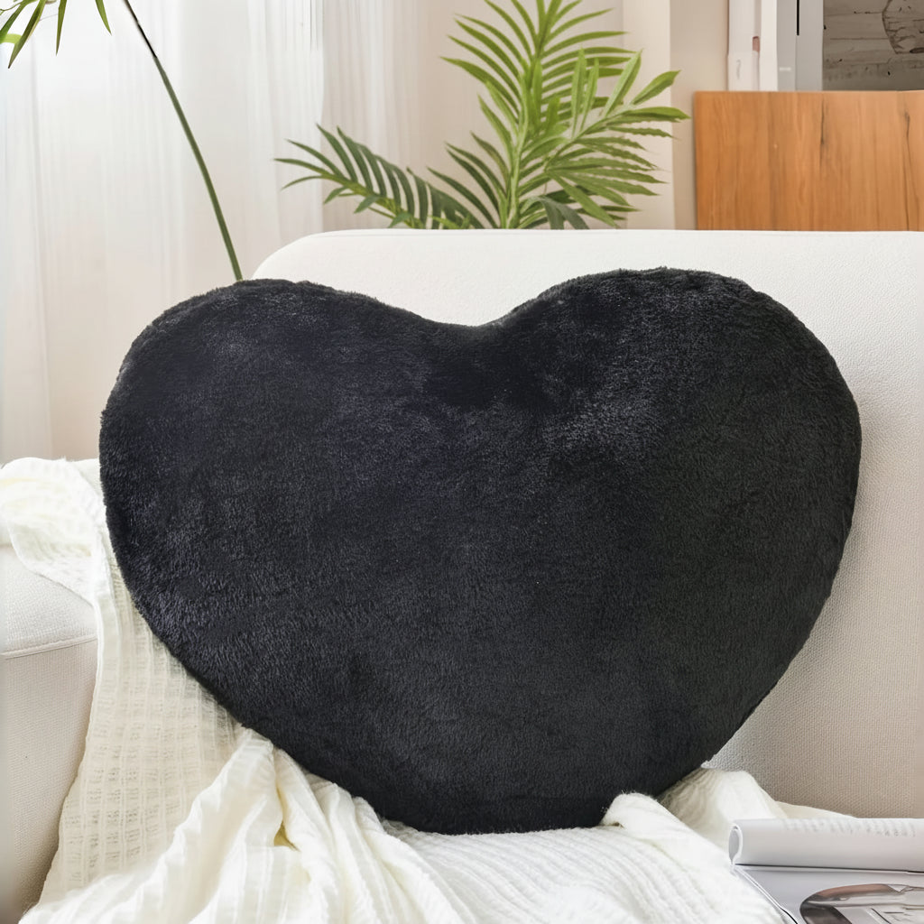 Herzförmiges Plüsch-Dekokissen für das Sofa