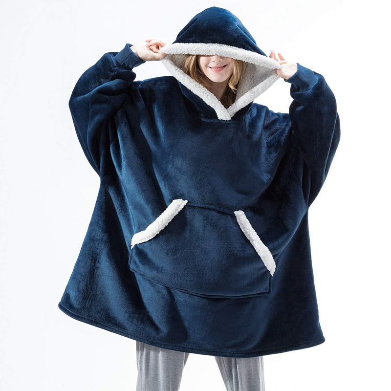 Hoodie-Decke | Wundervolle Kombination aus weichem Hoodie und gemütlicher Decke in einem