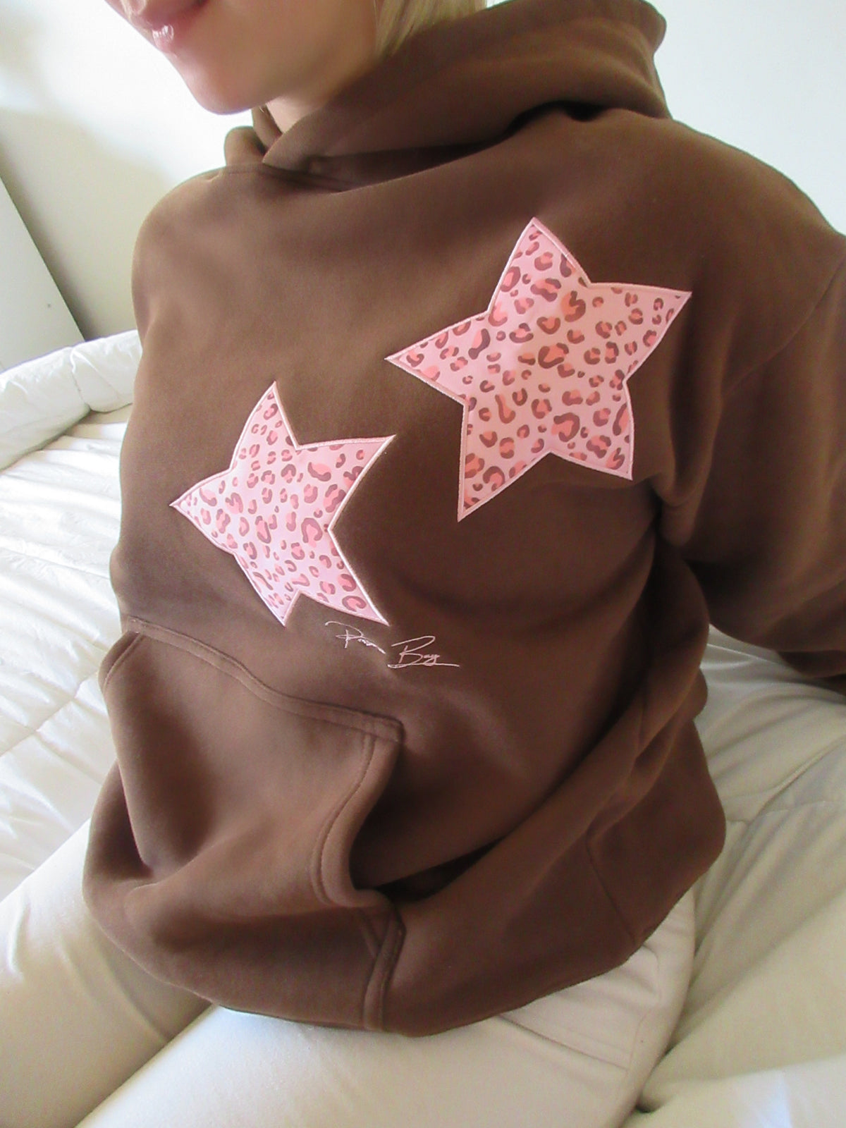 Hoodie mit Leoparden-Sternen