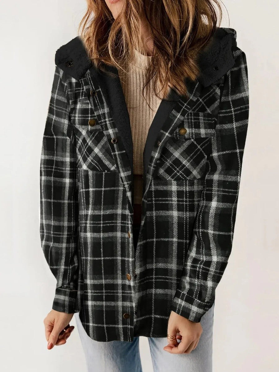 Karierte Damenjacke mit Kapuze