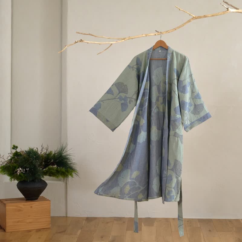 Kimono-Bademantel aus atmungsaktiver Bio-Baumwolle mit leichter, weicher Webstruktur
