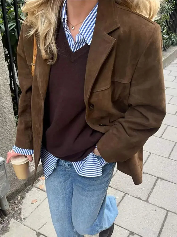 Klassische Damen-Jacke mit Knöpfen, Kragen und Langarm