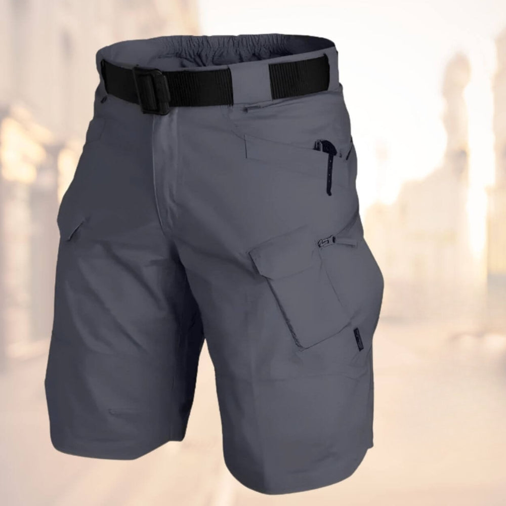 Knielange Herren-Cargoshorts mit Gürtel