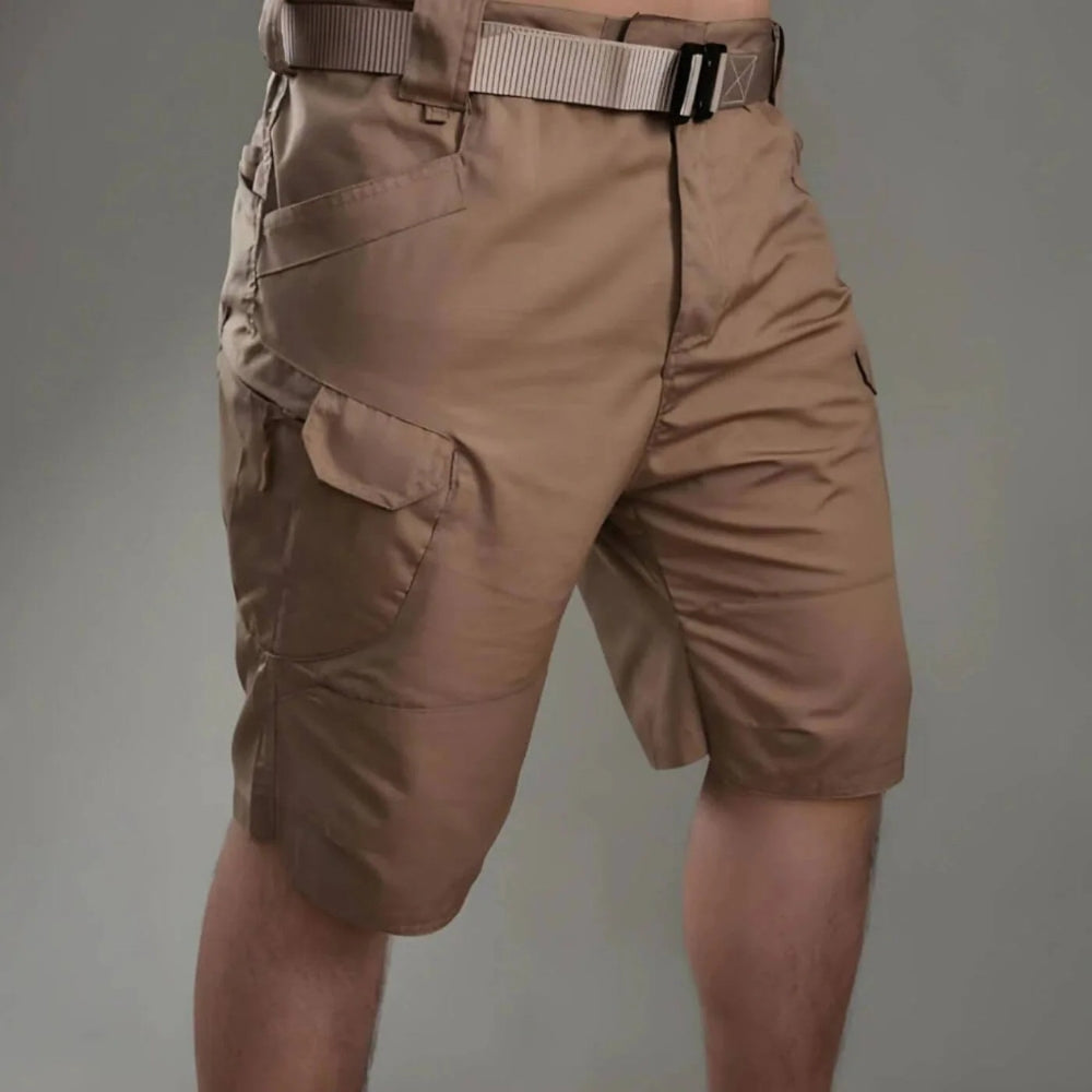 Knielange Herren-Cargoshorts mit Gürtel
