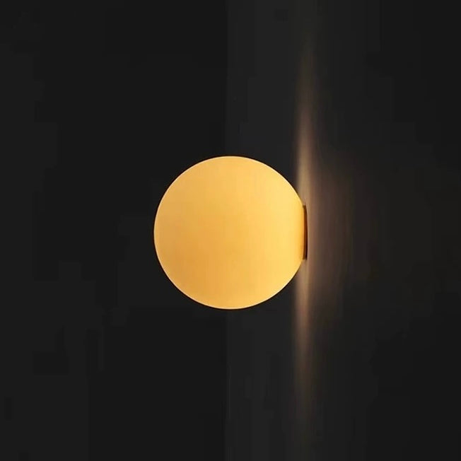 Kugel-Wandleuchte – Moderne Wandlampe aus Glas – Elegante Innenbeleuchtung