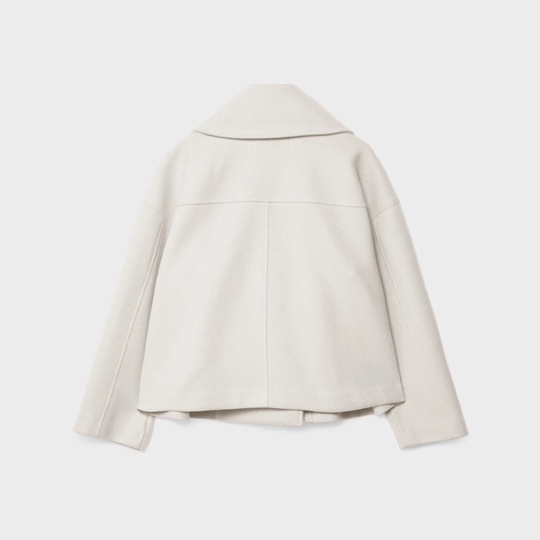 Kurze zweireihige Damenjacke für Herbst & Winter