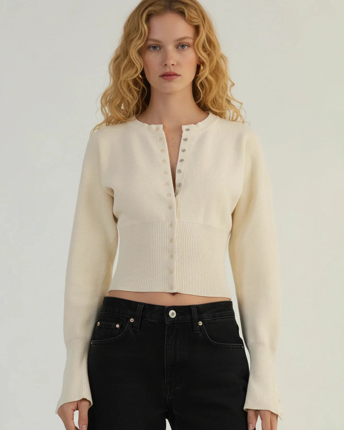 Langärmlige Cropped-Strickjacke für Damen