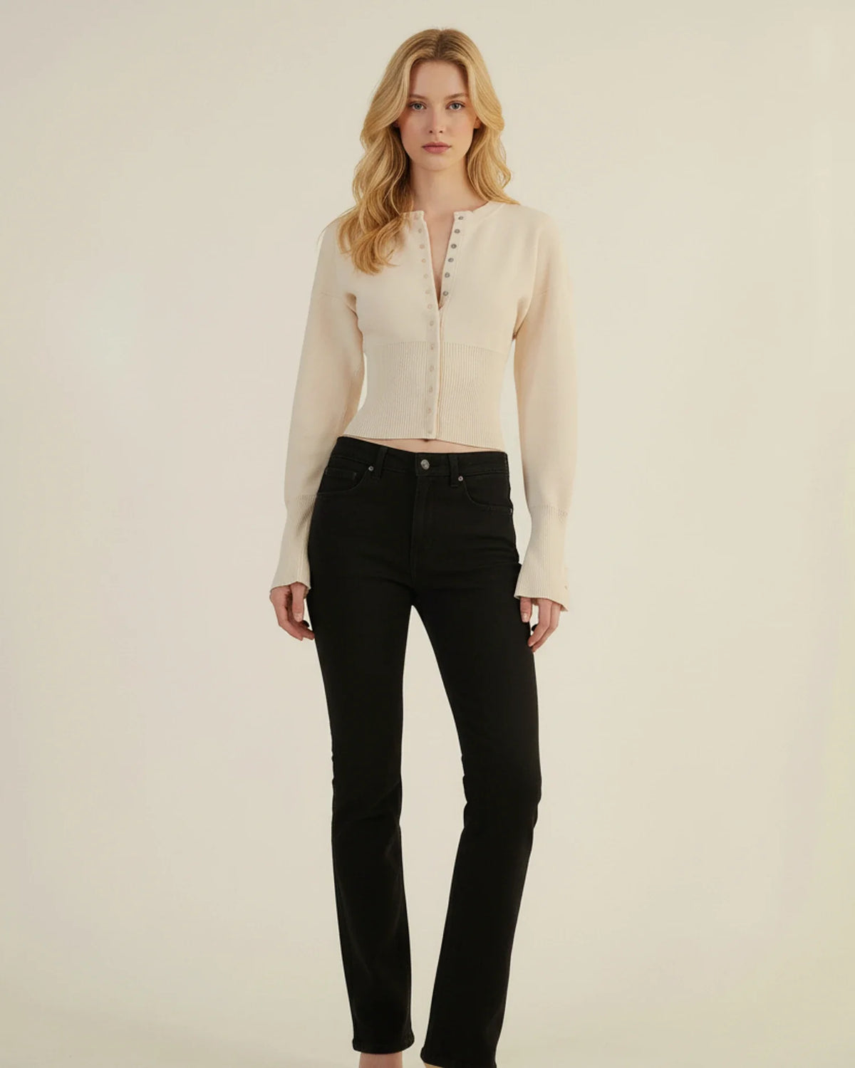 Langärmlige Cropped-Strickjacke für Damen