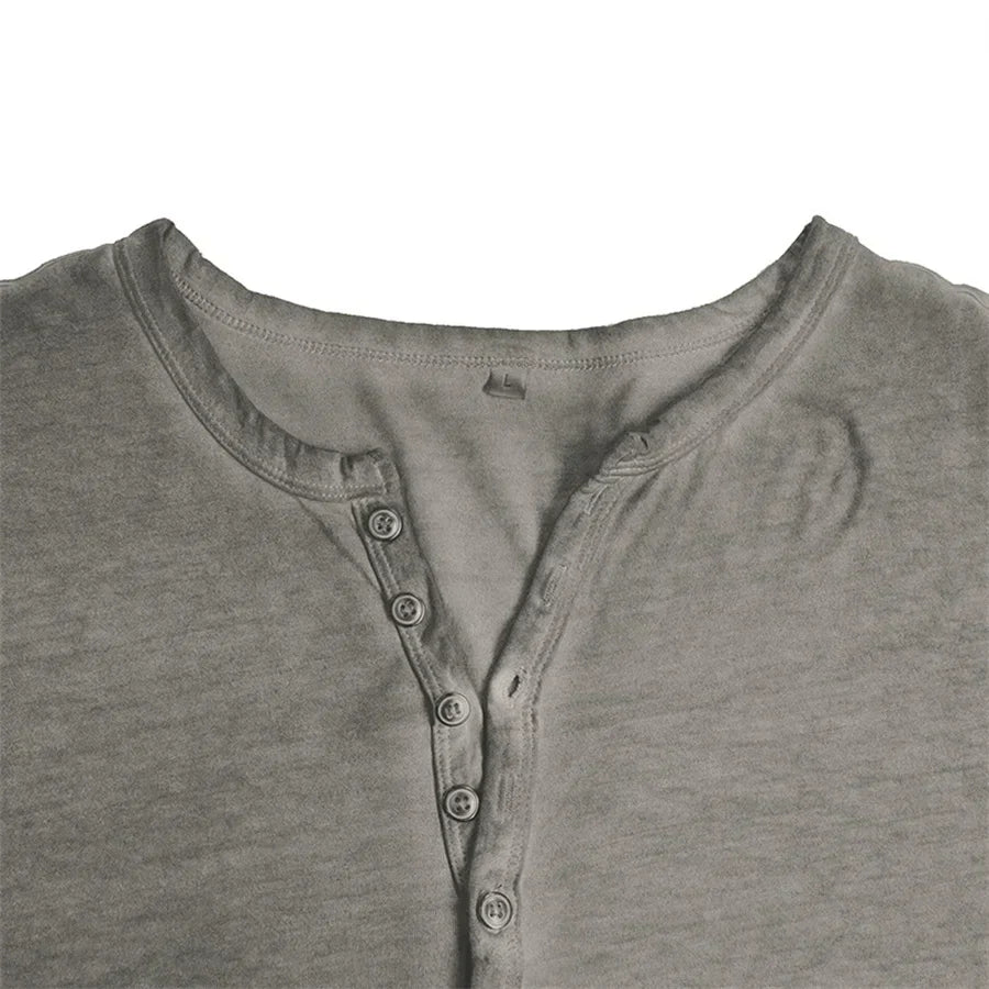 Langärmliges Herrenshirt mit Knöpfen