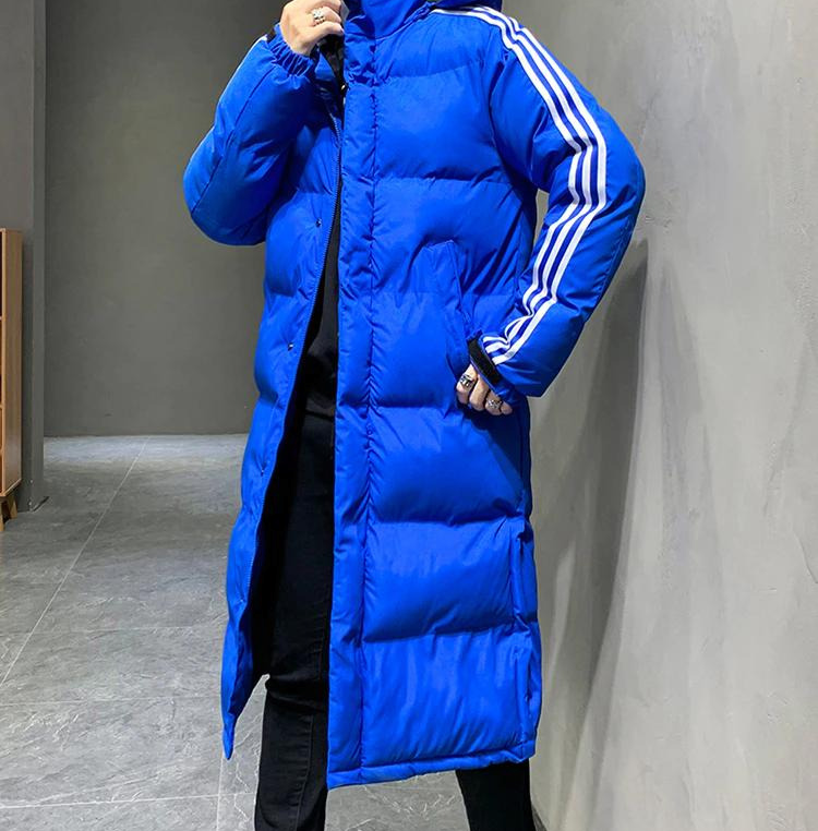 Lange Winterjacke mit Kapuze