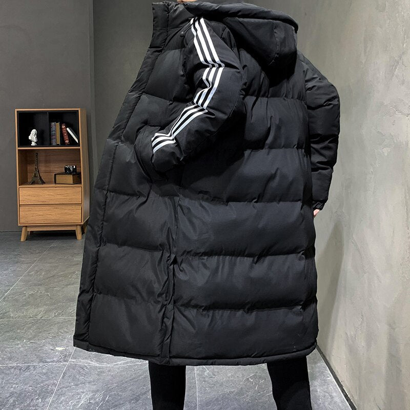 Lange Winterjacke mit Kapuze