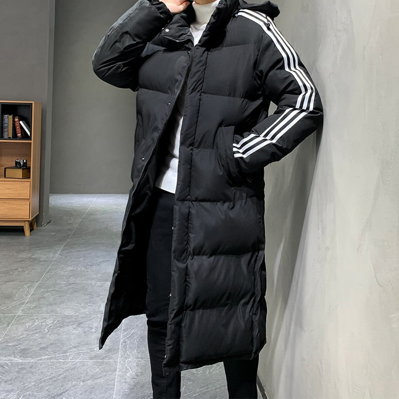 Lange Winterjacke mit Kapuze